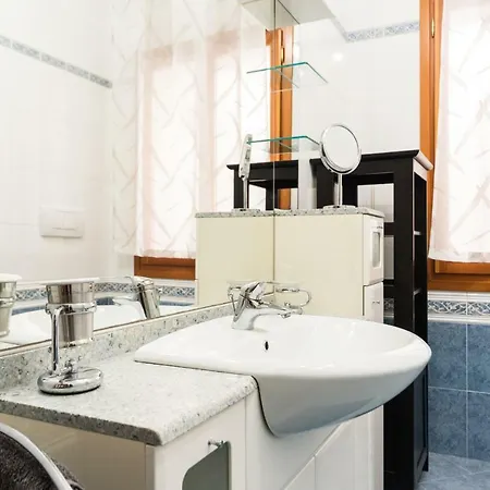 Camargherite Apartment