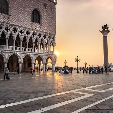Camargherite Venice